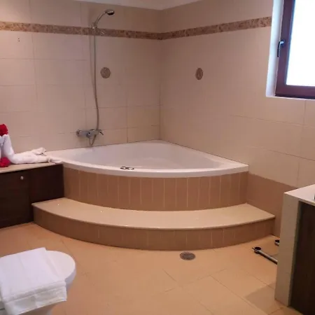 Maia Luxury Pool Villa In Afandou Rhodos فيلة